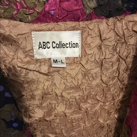 Dress coat, never worn but tags removed. - Picture 2 of 3